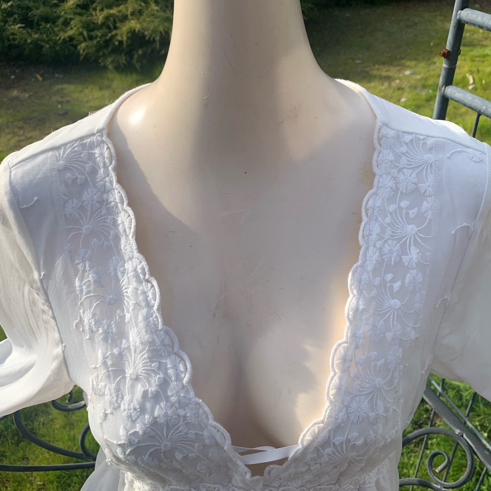 White empire style, prairie  ,  ruffled lace sleeve midi length dress HP 25 - Picture 5 of 9